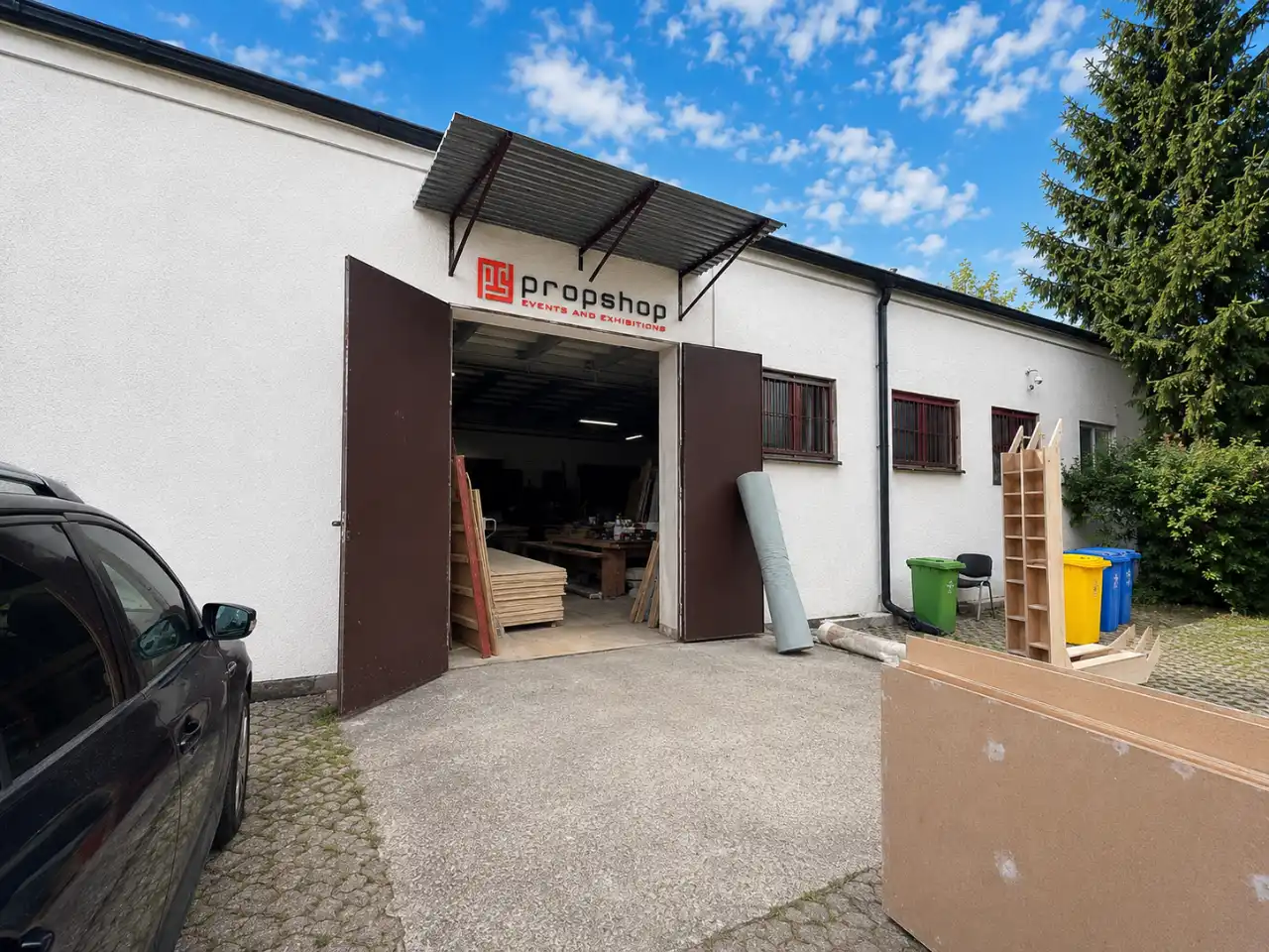 Europe Warehouse